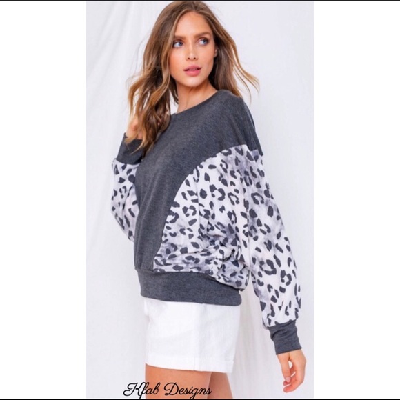 Oversized Leopard Contrast Top - Picture 3 of 7